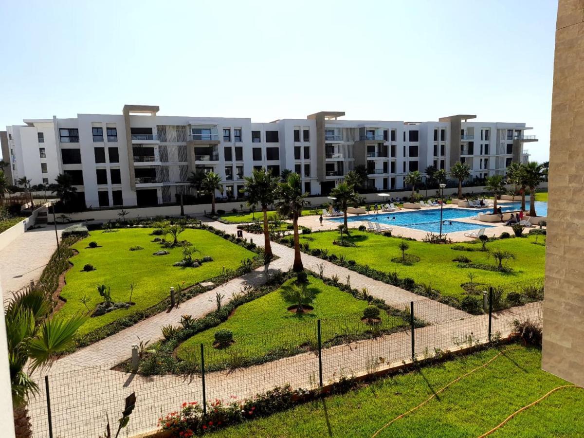 Vus Sur Mer Et Piscine 세일 외부 사진