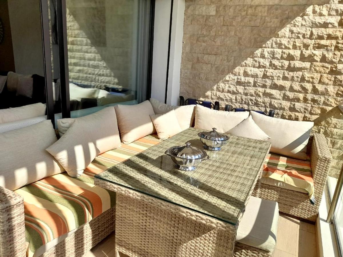 Vus Sur Mer Et Piscine 세일 외부 사진