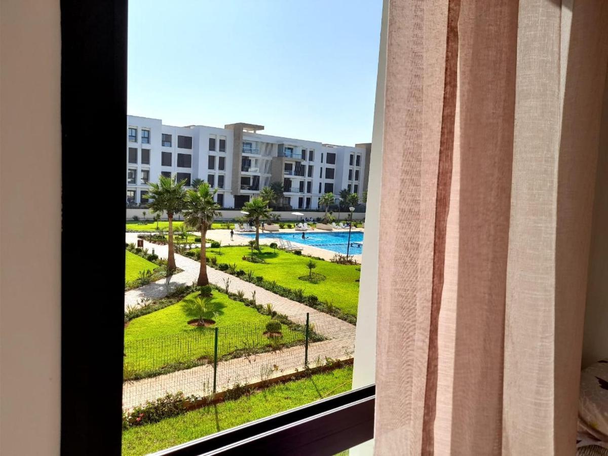 Vus Sur Mer Et Piscine 세일 외부 사진
